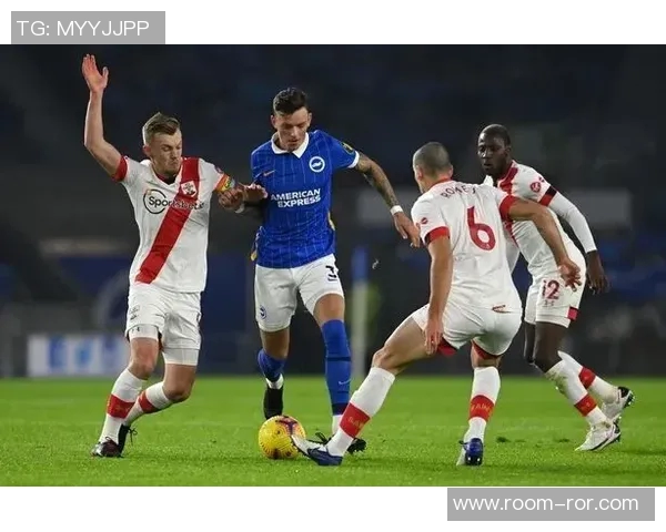 阿森纳为替代本怀特积极争夺雷恩20岁中卫雅奎特的机会