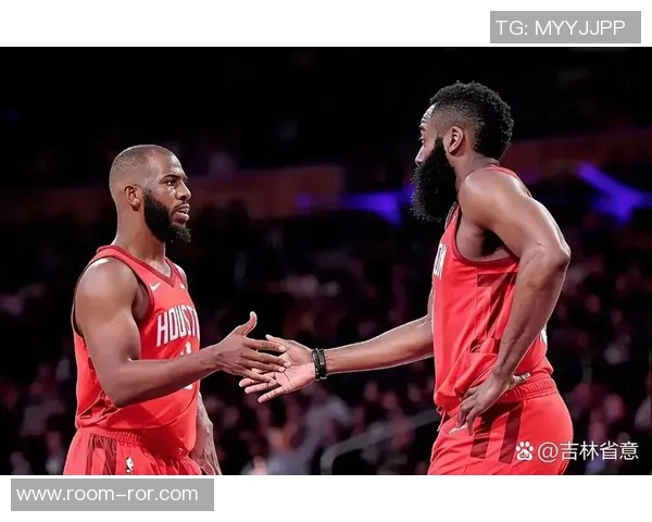 巴爷称保罗与隆多为最后的纯控卫快船队史最佳之一的保罗值得铭记 巴爷称保罗与隆多为最后的纯控卫快船队史最佳之一的保罗值得铭记