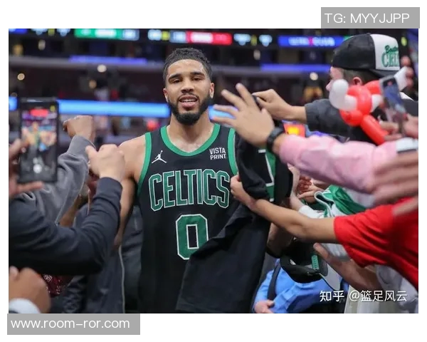 老马丁警告塔图姆复出可能影响球队化学反应和赛季表现 老马丁警告塔图姆复出可能影响球队化学反应和赛季表现